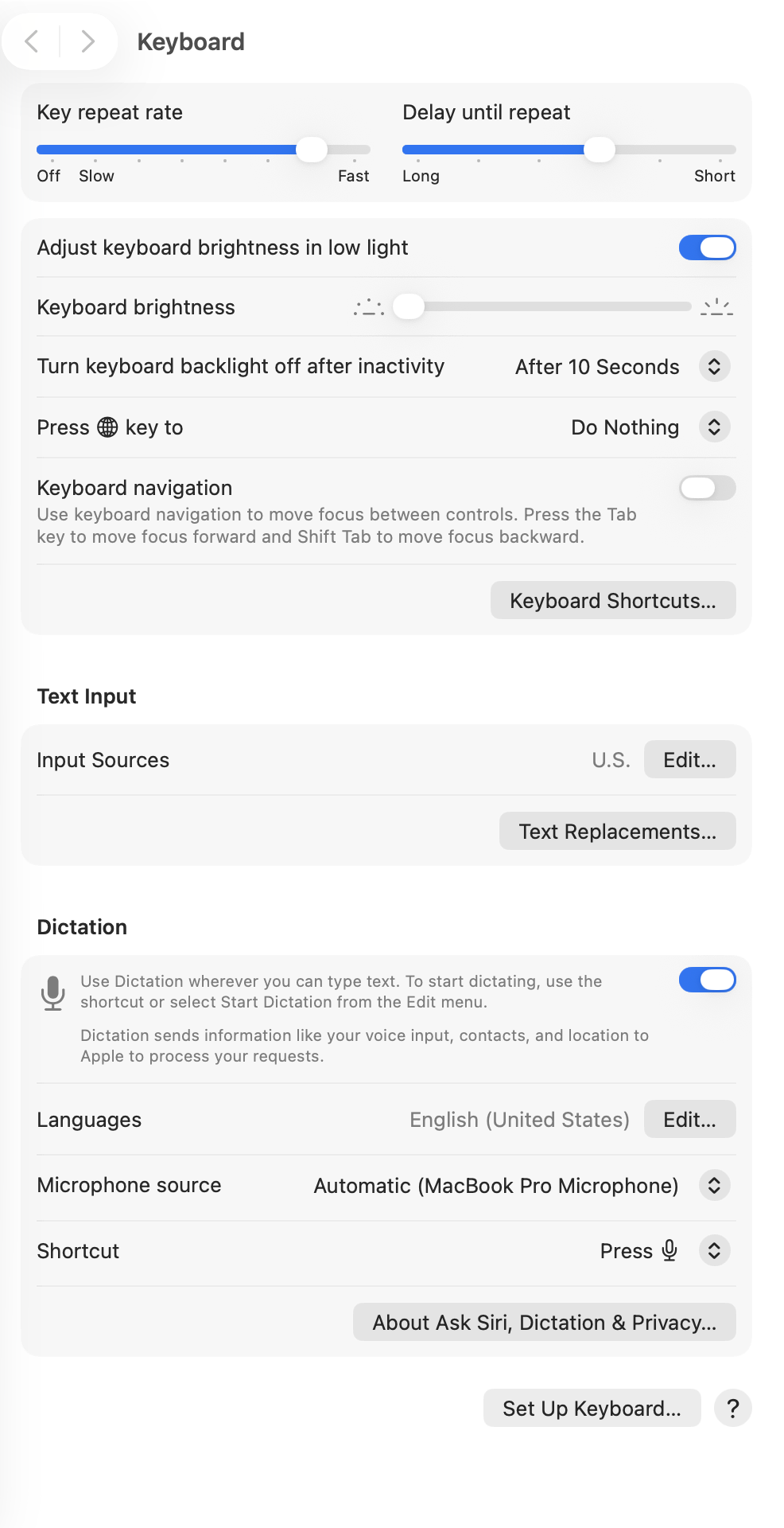 The whole Keyboard pane of System Settings on macOS 26, with the Dictation section at the bottom